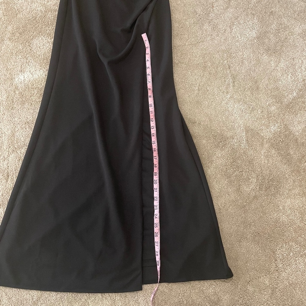 Beyond Elegant Black 3D Floral One-Shoulder Maxi Dress Size M - Picture 11 of 14